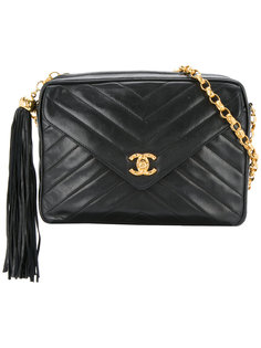 сумка с поворачивающейся застежкой и подвеской-кисточкой Chanel Vintage