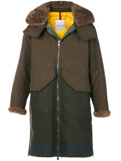 длинная парка с капюшоном Moncler