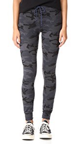 SUNDRY Skinny Camo Sweatpants