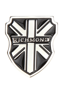 Brooch John Richmond