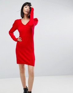 Платье с V-образным вырезом и подплечниками ASOS - Красный