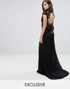 Платье макси с воротником-стойкой, кружевным топом и фактурной отделкой на спине TFNC - Черный
