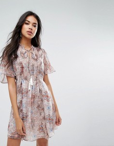 Платье мини с рукавами ангел и принтом пейсли Boohoo - Мульти