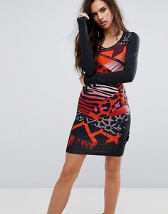 Облегающее платье с анималистическим принтом и контрастными рукавами Versace Jeans - Мульти