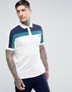 Белое узкое поло колор блок в спортивном стиле Fred Perry - Белый