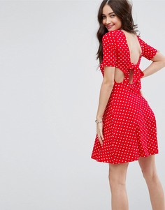 Чайное платье мини в горошек с завязкой на спине ASOS - Мульти
