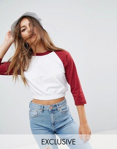 Укороченная футболка с контрастными рукавами и эластичным краем ASOS PETITE - Мульти