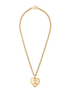 CHANEL Heart Motif Pendant Necklace Chanel Vintage