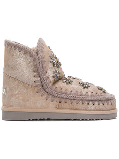 Eskimo boots Mou