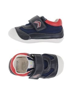 Низкие кеды и кроссовки Geox