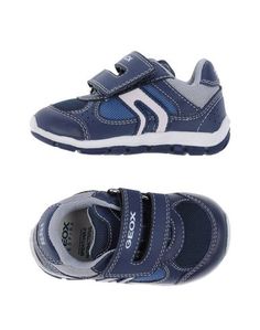 Низкие кеды и кроссовки Geox