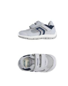 Низкие кеды и кроссовки Geox