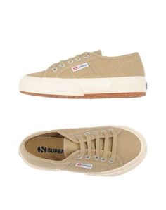 Низкие кеды и кроссовки Superga