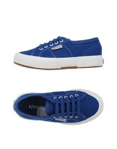 Низкие кеды и кроссовки Superga