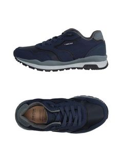 Низкие кеды и кроссовки Geox