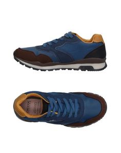 Низкие кеды и кроссовки Geox