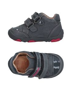 Низкие кеды и кроссовки Geox