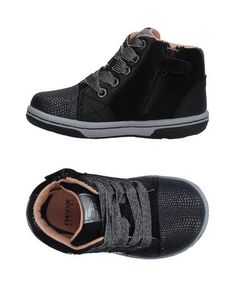 Низкие кеды и кроссовки Geox