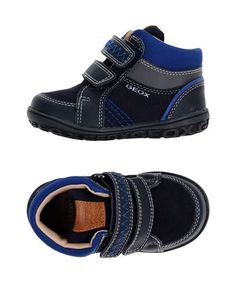 Низкие кеды и кроссовки Geox