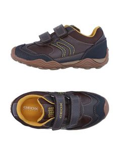 Низкие кеды и кроссовки Geox