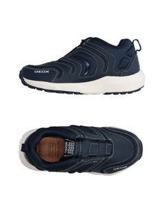 Низкие кеды и кроссовки Geox