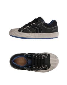 Низкие кеды и кроссовки Geox