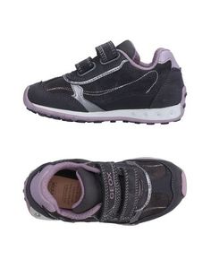 Низкие кеды и кроссовки Geox