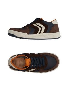 Низкие кеды и кроссовки Geox