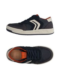 Низкие кеды и кроссовки Geox