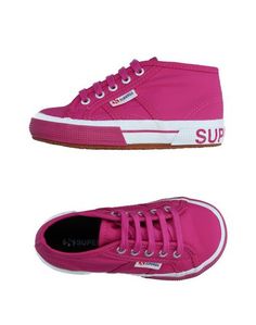 Низкие кеды и кроссовки Superga