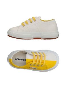 Низкие кеды и кроссовки Superga