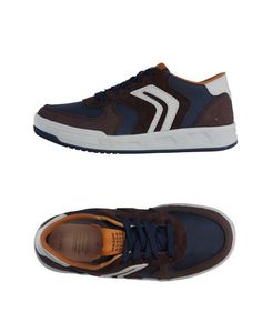Низкие кеды и кроссовки Geox