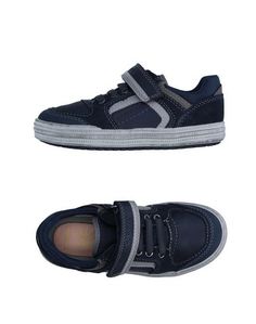 Низкие кеды и кроссовки Geox