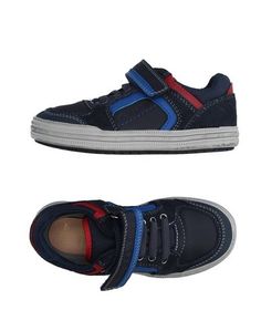 Низкие кеды и кроссовки Geox