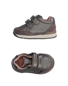 Низкие кеды и кроссовки Geox