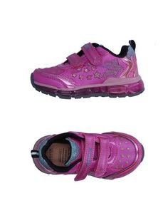 Низкие кеды и кроссовки Geox