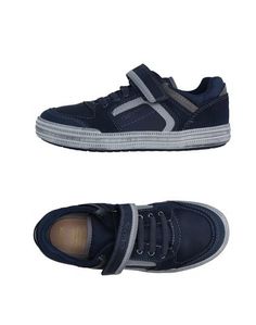 Низкие кеды и кроссовки Geox