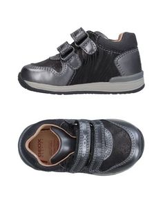 Низкие кеды и кроссовки Geox