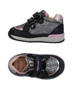 Низкие кеды и кроссовки Geox