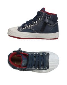 Низкие кеды и кроссовки Geox