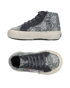Низкие кеды и кроссовки Superga