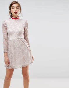 Кружевное платье мини с лентой на воротнике ASOS - Серый