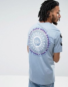Удлиненная футболка с принтом инь-ян на рукавах и спине ASOS - Синий