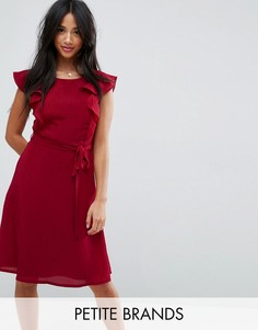 Чайное платье миди с оборками на рукавах Yumi Petite - Красный
