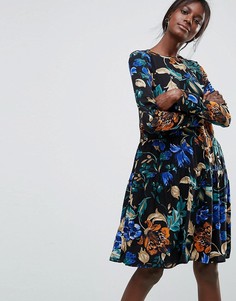 Платье с цветочным принтом Y.A.S - Черный