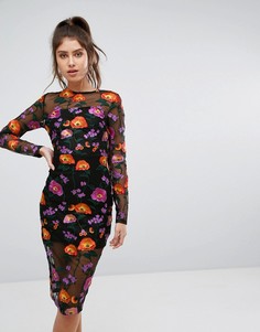 Кружевное платье миди с цветочной вышивкой PrettyLittleThing - Красный