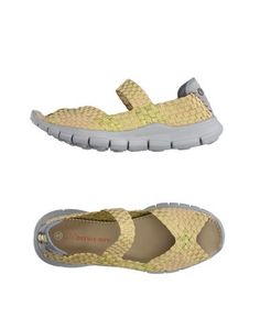 Низкие кеды и кроссовки Bernie Mev.