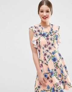 Короткое приталенное платье с оборками и цветочным принтом ASOS PETITE - Розовый