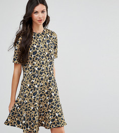 Платье с заниженной талией и животным принтом ASOS TALL - Мульти