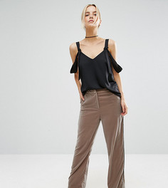 Бархатные пижамные брюки ASOS PETITE - Бежевый